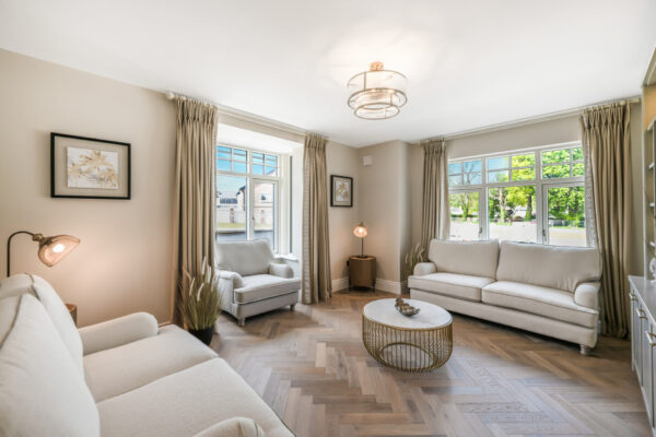 Mountain Ridge Oak Herringbone 90mm - Image 2